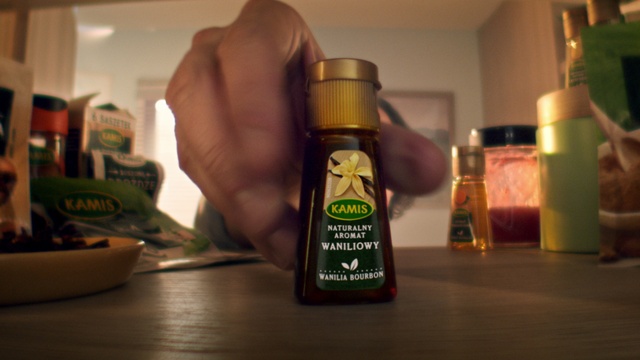 Video Reference: Liquid, Bottle, Fluid, Glass bottle, Bottle cap, Drink, Alcoholic beverage, Table, Solution, Food