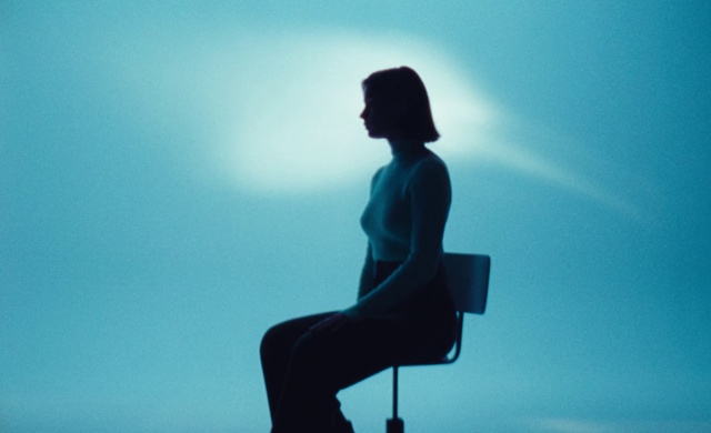 Video Reference: Cloud, Sky, Azure, Human body, Flash photography, People in nature, Musician, Elbow, Performing arts, Musical instrument