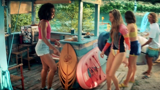 Video Reference: Shorts, Leg, Plant, Surfboard, Thigh, Window, Leisure, Social group, Fun, Recreation