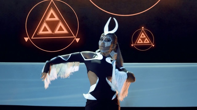 Video Reference: Light, Gesture, Sports equipment, Window, Tennis player, Performing arts, Racquet sport, Event, Electric blue, Entertainment