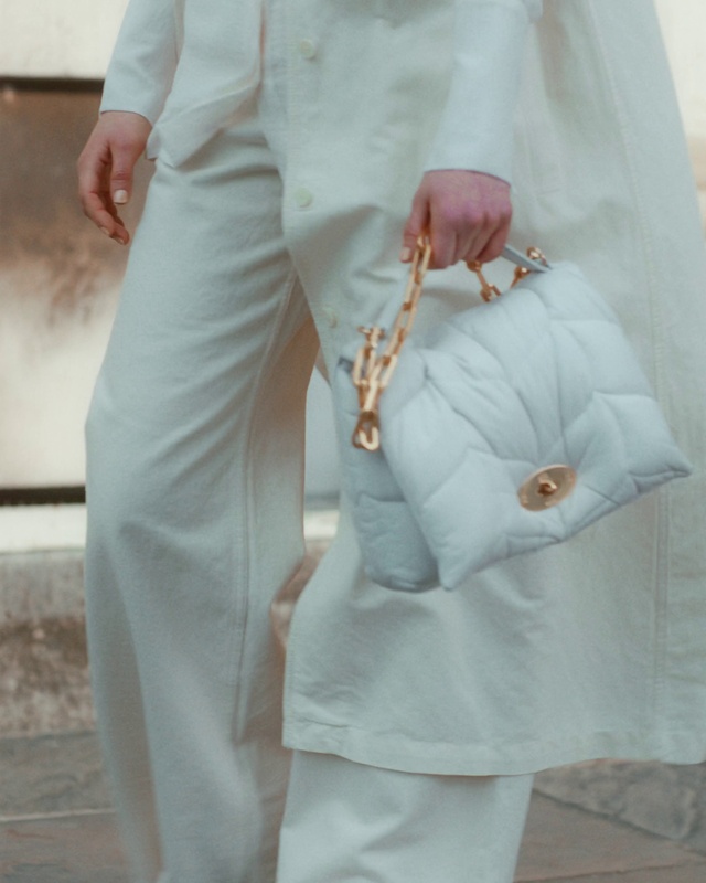 Video Reference: Joint, Hand, Dress shirt, Neck, Sleeve, Gesture, Waist, Blazer, T-shirt, Elbow