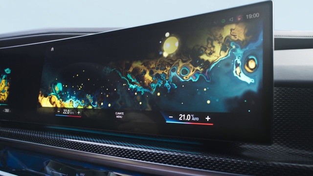 Video Reference: Computer, Flat panel display, Gadget, Automotive design, Output device, Personal computer, Computer monitor accessory, Display device, Entertainment, Automotive mirror