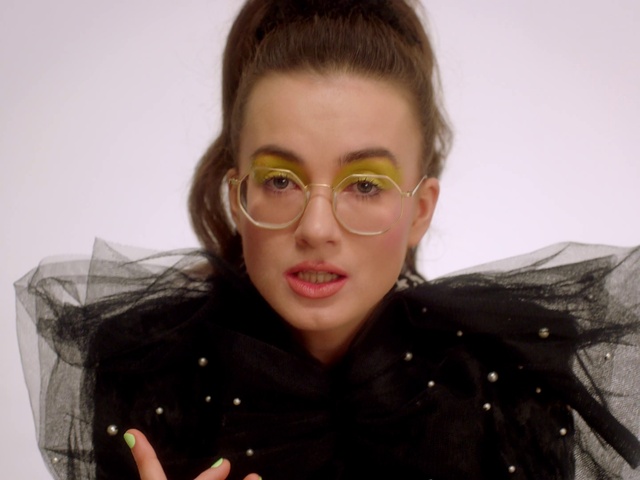 Video Reference: Forehead, Nose, Cheek, Skin, Lip, Vision care, Eyebrow, Eyelash, Smile, Eyewear