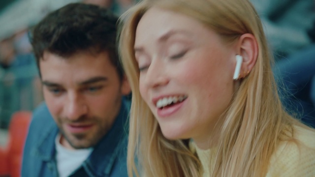 Video Reference: Nose, Skin, Lip, Chin, Eyebrow, Smile, Facial expression, Mouth, Eyelash, Ear