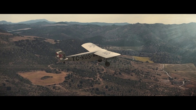 Video Reference: Mountain, Aircraft, Slope, Sky, Air travel, Vehicle, Landscape, Aviation, Aerospace manufacturer, Mountain range