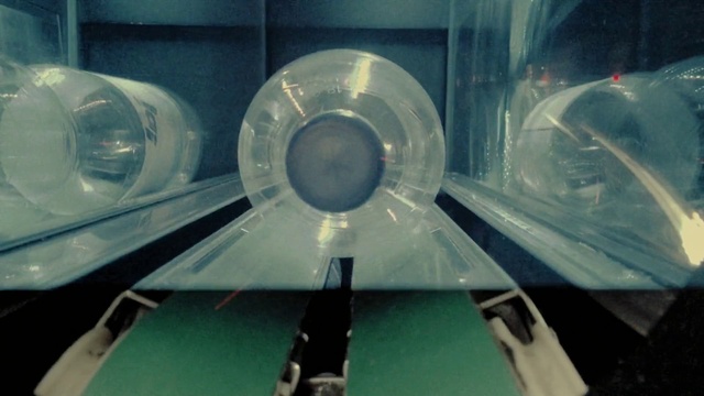 Video Reference: Automotive lighting, Hood, Automotive tire, Motor vehicle, Automotive design, Home appliance, Rim, Gas, Major appliance, Automotive exterior