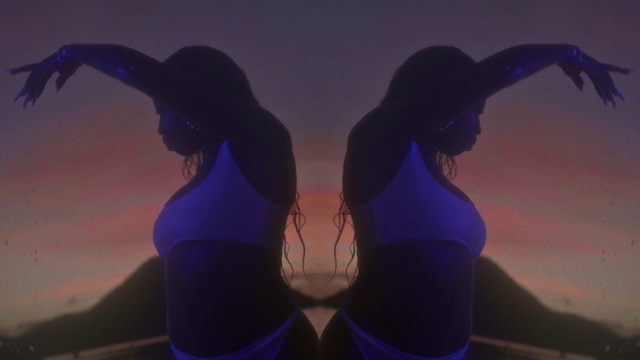 Video Reference: Plant, Shoulder, Blue, Human body, Neck, Gesture, Thigh, Landscape, Electric blue, Sportswear