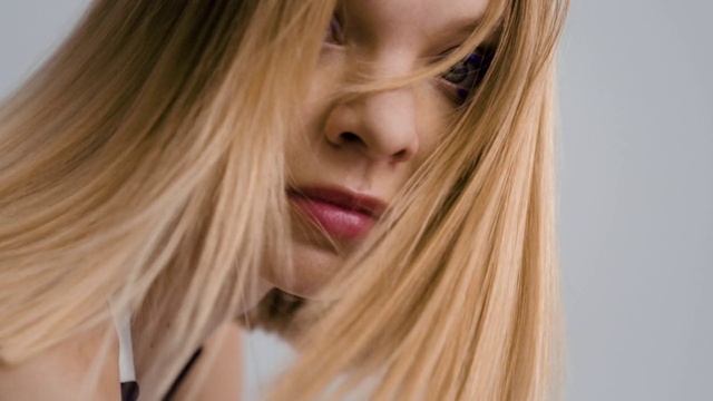 Video Reference: Nose, Cheek, Eyelash, Jaw, Gesture, Layered hair, Bangs, Step cutting, Surfer hair, Long hair