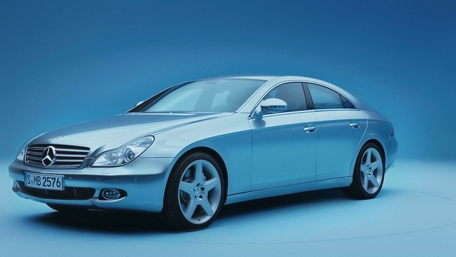 Video Reference: Automotive parking light, Wheel, Tire, Land vehicle, Window, Vehicle, Automotive lighting, Motor vehicle, Car, Automotive tire