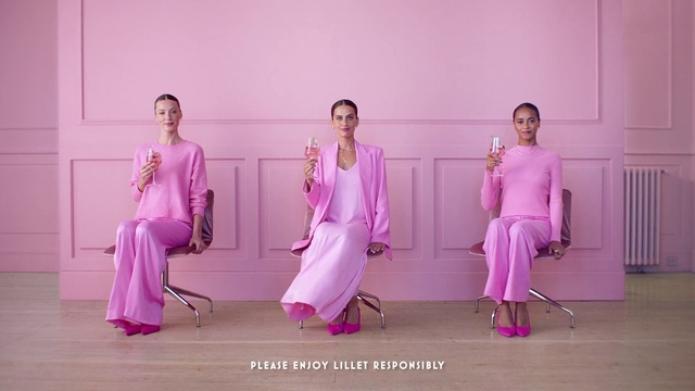 Video Reference: Purple, Sleeve, Decoration, Entertainment, Pink, Performing arts, Magenta, Silk, Formal wear, Event