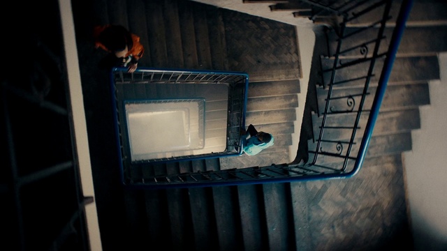 Video Reference: Rectangle, Gas, Wood, Composite material, Stairs, Room, Electric blue, Symmetry, Pet supply, Glass