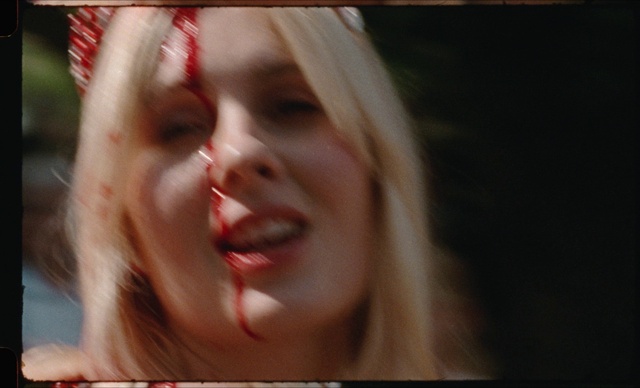 Video Reference: Nose, Lip, Eyelash, Jaw, Gesture, Happy, Smile, Flash photography, Fun, Photo caption