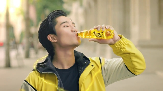 Video Reference: Bottle, Yellow, Happy, Gesture, Water, People in nature, Drinkware, Drink, Drinking, Fun