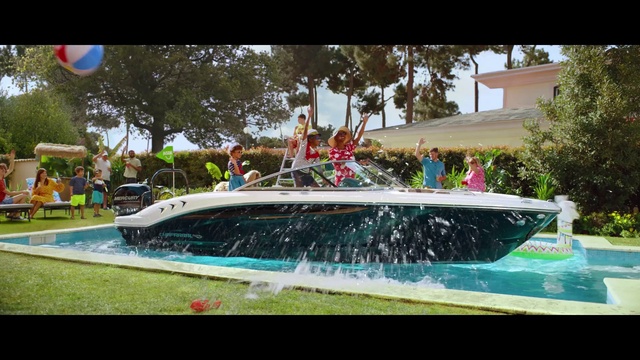 Video Reference: Water, Plant, Tree, Fountain, Leisure, Font, Building, Recreation, Window, Water feature