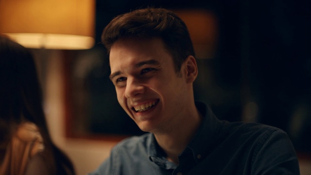 Video Reference: Forehead, Cheek, Smile, Flash photography, Jaw, Happy, T-shirt, Fun, Facial hair, Event