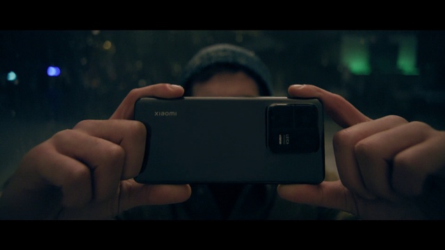 Video Reference: Hand, Mobile phone, Communication Device, Gadget, Gesture, Finger, Portable communications device, Mobile device, Thumb, Nail