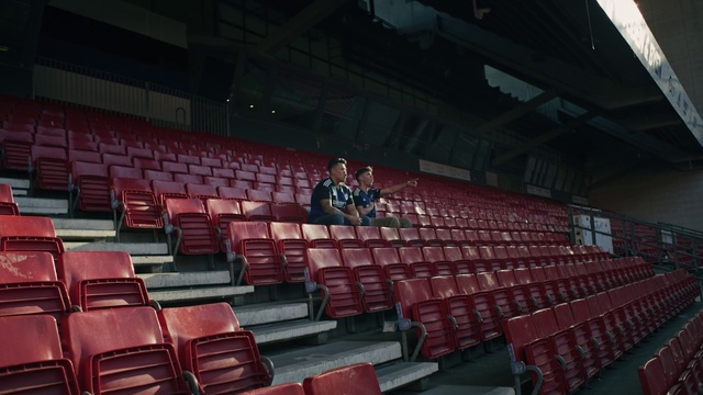 Video Reference: Chair, Event, Entertainment, Performing arts center, Sport venue, Hall, Auditorium, Theatre, Building, Room