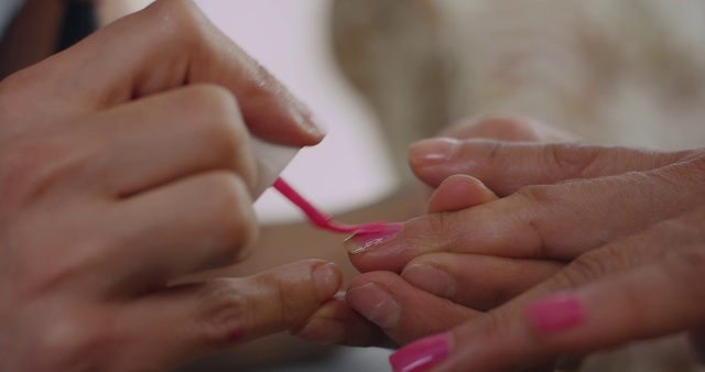 Video Reference: Plant, Finger, Gesture, Creative arts, Nail, Thumb, Art, Nail care, Eyelash, Service