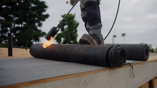 Video Reference: Sky, Tree, Gas, Asphalt, Wood, Cannon, Automotive wheel system, Road surface, Cloud, Automotive tire
