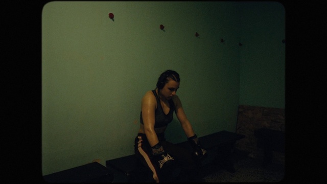 Video Reference: Flash photography, Knee, Chest, Elbow, Rectangle, Barechested, Trunk, Thigh, Wrist, Wood