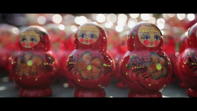 Video Reference: Toy, Souvenir, Creative arts, Ornament, Art, Magenta, Event, Collectable, Fashion accessory, Pattern