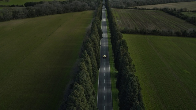 Video Reference: Water, Plant, Road surface, Asphalt, Natural landscape, Land lot, Grass, Road, Plain, Landscape