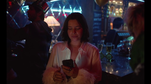 Video Reference: Fashion, Lighting, Tableware, Fun, Drink, Entertainment, Drinkware, Leisure, Alcoholic beverage, Event