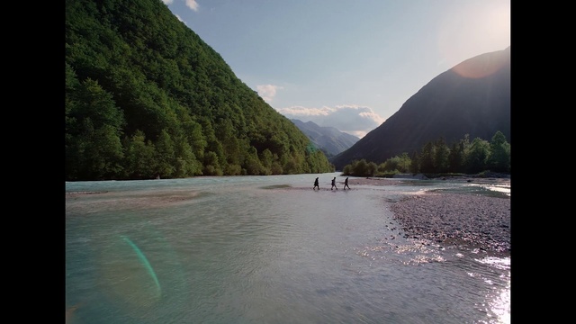Video Reference: Water, Sky, Cloud, Water resources, Mountain, Natural landscape, Highland, Fluvial landforms of streams, Watercourse, Lake