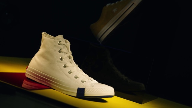 Video Reference: Walking shoe, Outdoor shoe, Sportswear, Flooring, Athletic shoe, Wood, Electric blue, Font, Carmine, Brand