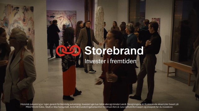 Video Reference: art gallery, social event, people, indoor, exhibition, modern art, networking, crowd, interior, branding, advertisement, investment, gallery wall, mixed lighting, overlay text, lifestyle