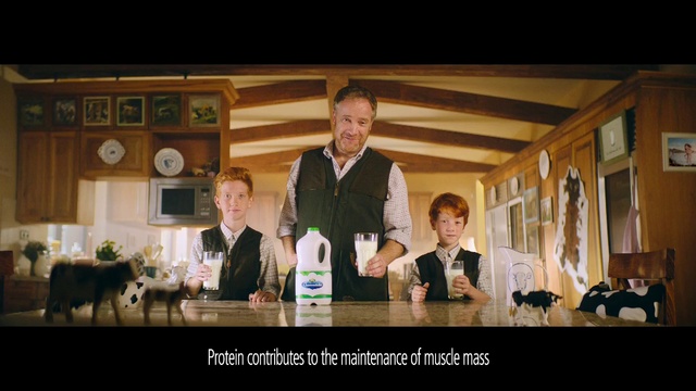 Video Reference: Flash photography, Plant, White-collar worker, Event, Formal wear, Table, Suit, Houseplant, Happy, Font