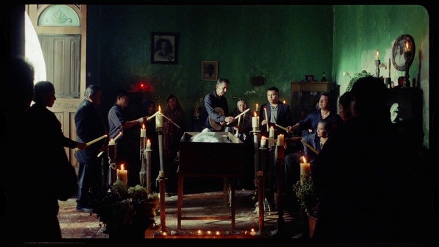 Video Reference: Musician, Musical instrument, Microphone, Band plays, Musical instrument accessory, Coat, Classical music, Music, Entertainment, String instrument