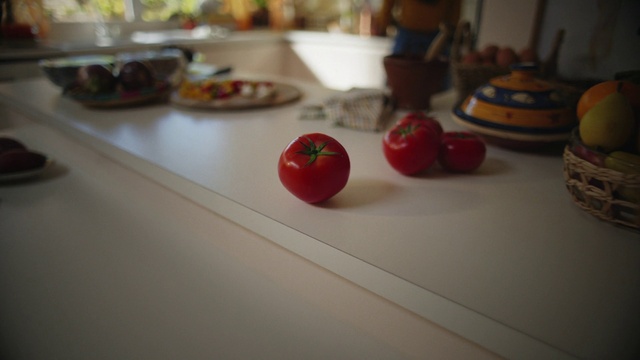 Video Reference: Food, Plant, Plum tomato, Dishware, Ingredient, Cherry Tomatoes, Natural foods, Bush tomato, Tableware, Fruit