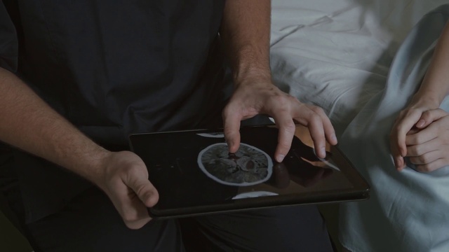 Video Reference: Hand, Gesture, Finger, Table, Cuisine, Wood, Nail, Cooking, Gas, Tableware