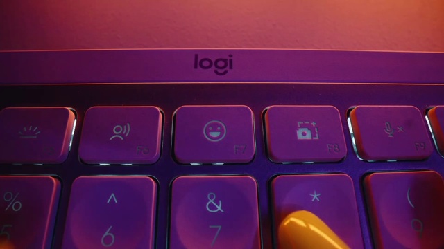 Video Reference: Computer, Laptop, Personal computer, Input device, Peripheral, Netbook, Purple, Gadget, Plant, Rectangle