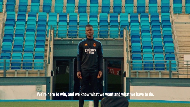 Video Reference: Sports uniform, Green, Standing, Jersey, Player, T-shirt, Grass, Sportswear, Electric blue, Stadium