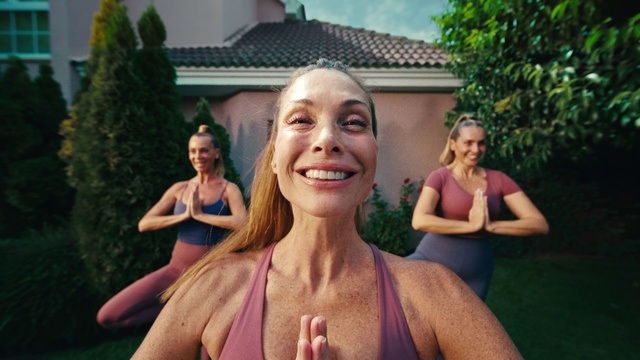 Video Reference: Smile, Plant, Shoulder, Facial expression, Tree, Happy, Flash photography, Pink, Fun, Leisure