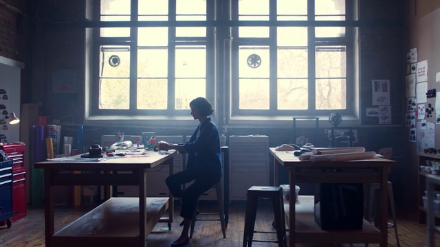 Video Reference: Table, Furniture, Window, Lighting, Building, Tints and shades, Tableware, Glass, Darkness, Flooring