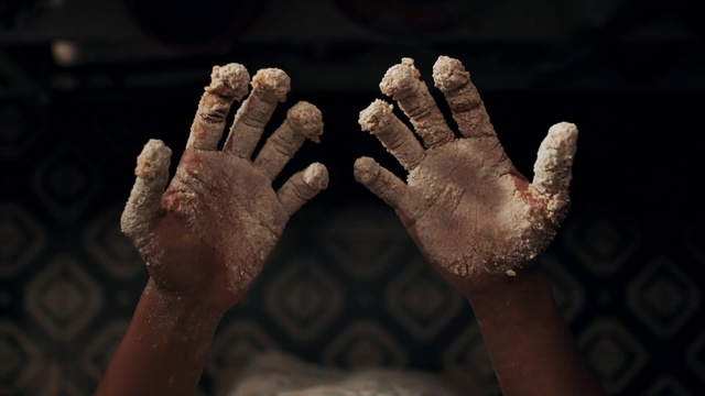 Video Reference: Human, Gesture, Thumb, Finger, Nail, Sculpture, Wrist, Art, Close-up, Event