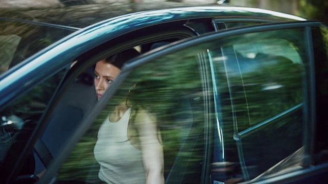 Video Reference: Vehicle, Car, Motor vehicle, Automotive lighting, Hood, Automotive design, Automotive exterior, Mode of transport, Vehicle door, Window