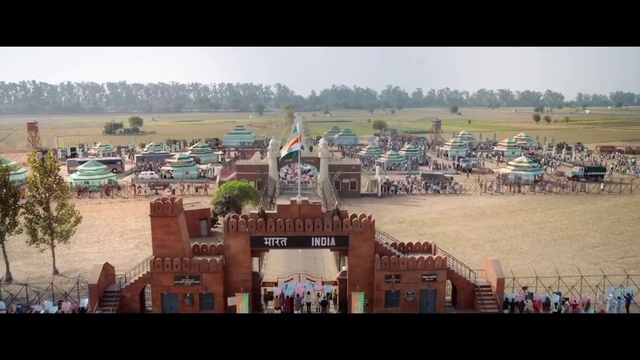 Video Reference: Sky, Tree, Travel, Urban design, Adaptation, Landscape, Leisure, Crowd, City, Horizon