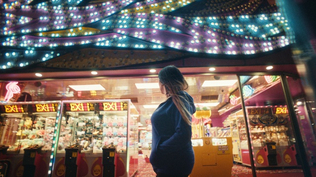 Video Reference: Photograph, Light, Food, Customer, Fun, Shopping, Selling, Retail, Market, City