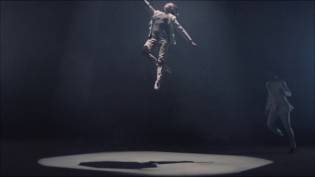 Video Reference: Flash photography, Entertainment, Performing arts, Art, Stunt, Stunt performer, Recreation, Event, Darkness, Extreme sport