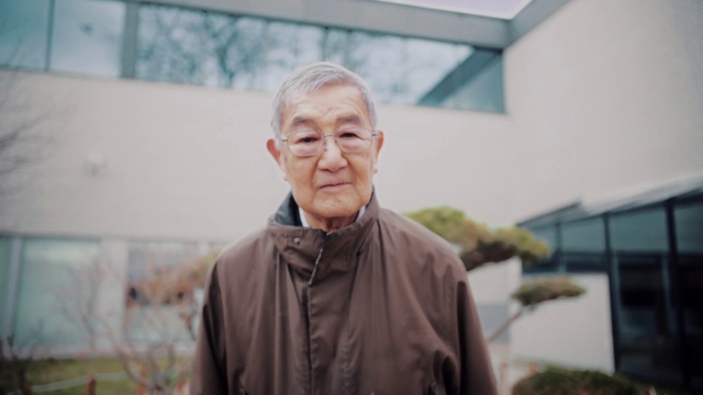 Video Reference: Glasses, Happy, Smile, Sky, Event, Grass, White-collar worker, Wrinkle, Room, Elder