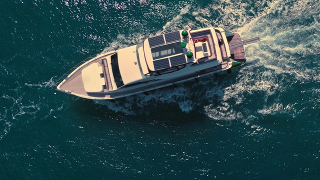 Video Reference: Water, Boat, Watercraft, Naval architecture, Ship, Landscape, Recreation, Water transportation, Wave, Electric blue