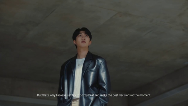 Video Reference: Flash photography, Sleeve, Leather jacket, Blazer, Toy, Electric blue, Fashion design, Formal wear, Darkness, Leather