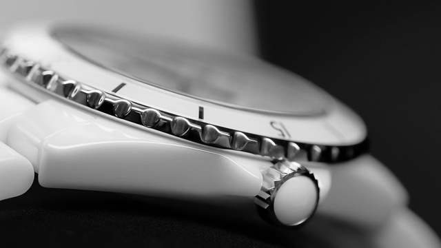 Video Reference: Body jewelry, Silver, Musical instrument, Finger, Kitchen utensil, Eyewear, Font, Audio equipment, Jewellery, Ring