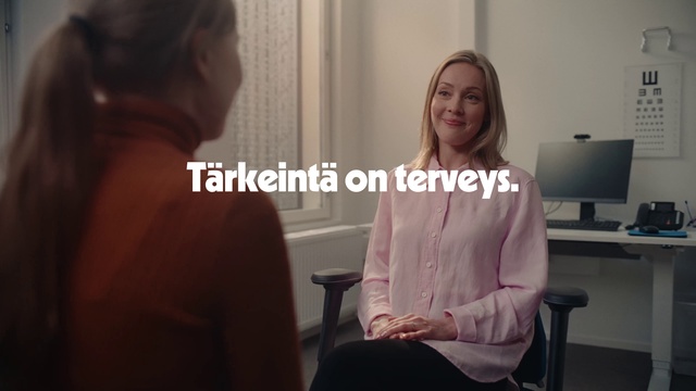 Video Reference: Joint, Furniture, Computer monitor, Smile, Sleeve, Gesture, Comfort, Peripheral, Chair, Event