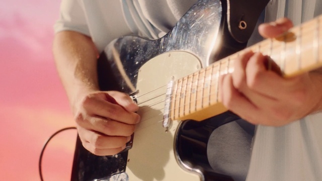Video Reference: Hand, Musical instrument, Guitar, Musician, Guitar accessory, Musical instrument accessory, String instrument, Music, String instrument accessory, Gesture
