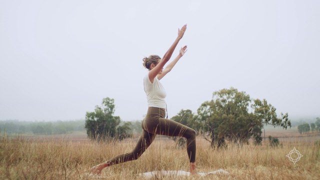 Video Reference: Sky, Plant, Flash photography, People in nature, Happy, Gesture, Thigh, Hat, Tree, Knee
